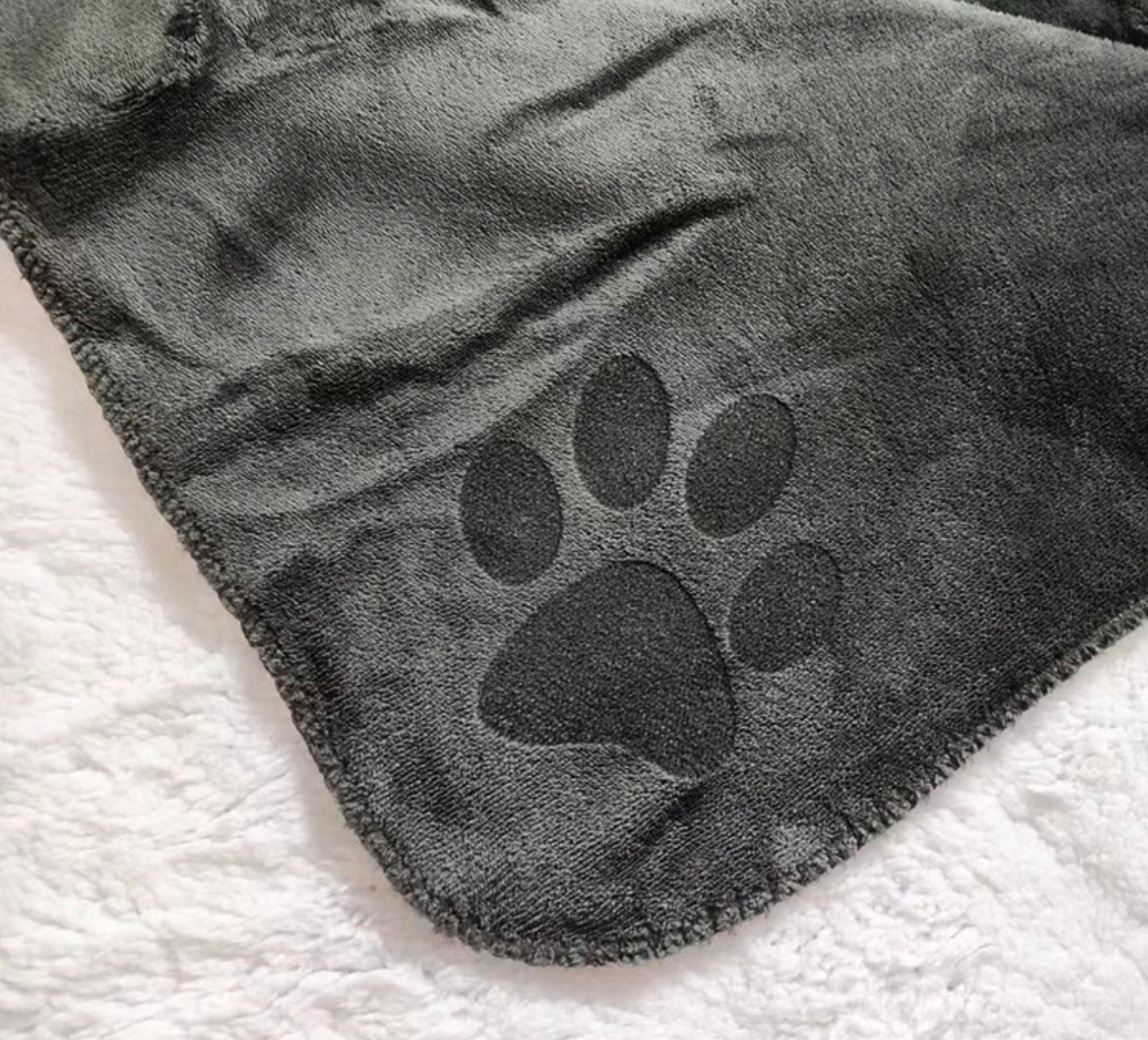 Chenpet Wholesale Warm Plush Pet Blankets Dog Blankets