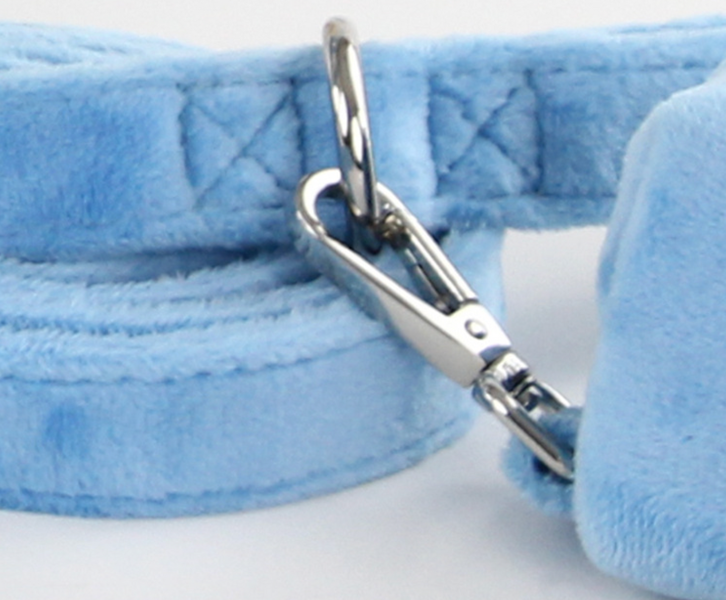 Chenpet Wholesale New Design Of Warm Pet Accessories Dog Velvet Harness & Collars & Leashes