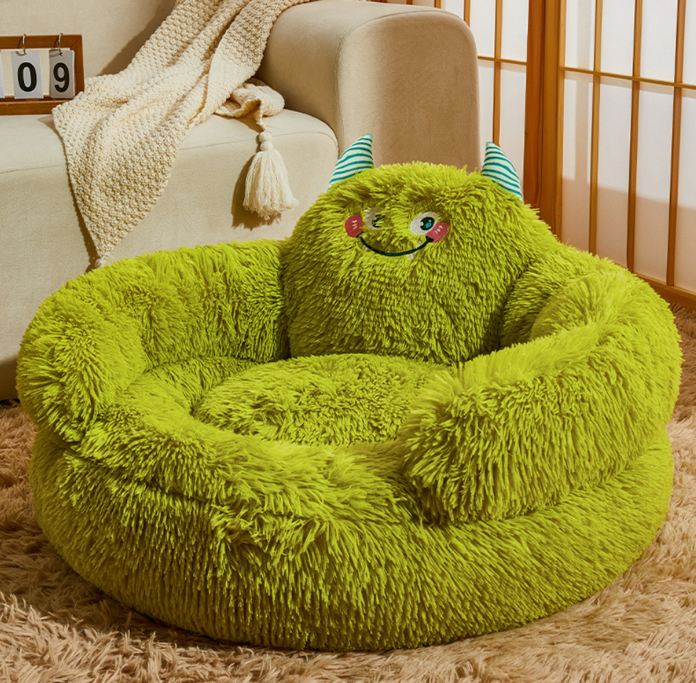 Chenpet Hot Selling Monster Style Plush Pet Beds Dog Beds