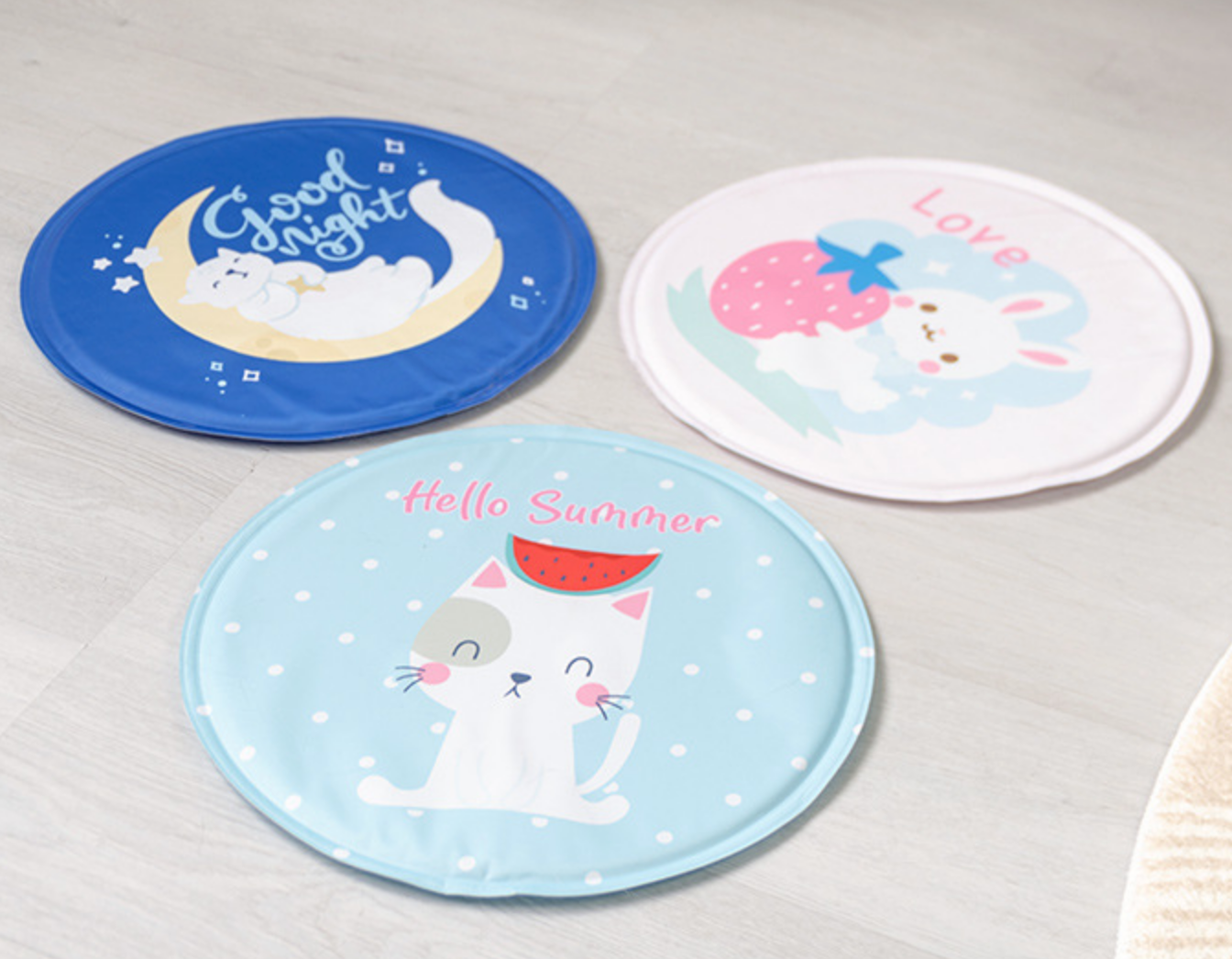 Chenpet Eco-friendly Summer Pet Cool Mats Dog Cooling Down Beds