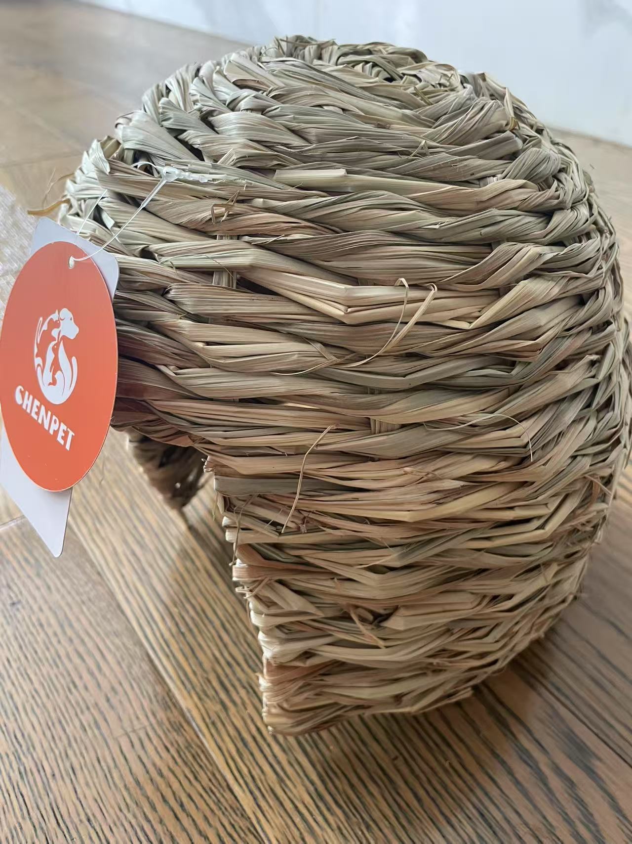 Chenpet Wholesale Small Pet Natural Grass Hide House