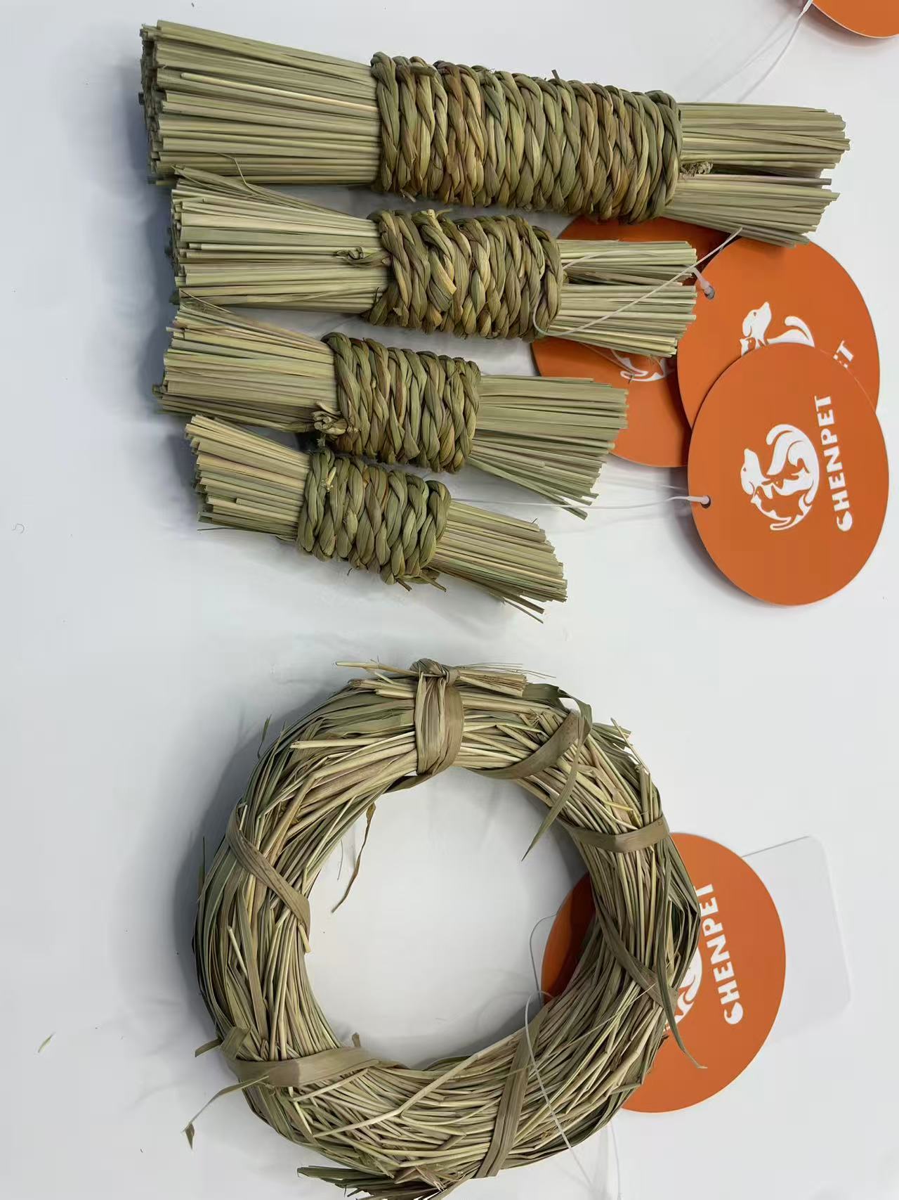 Chenpet Grass Hand Made Small Pet Play Toys