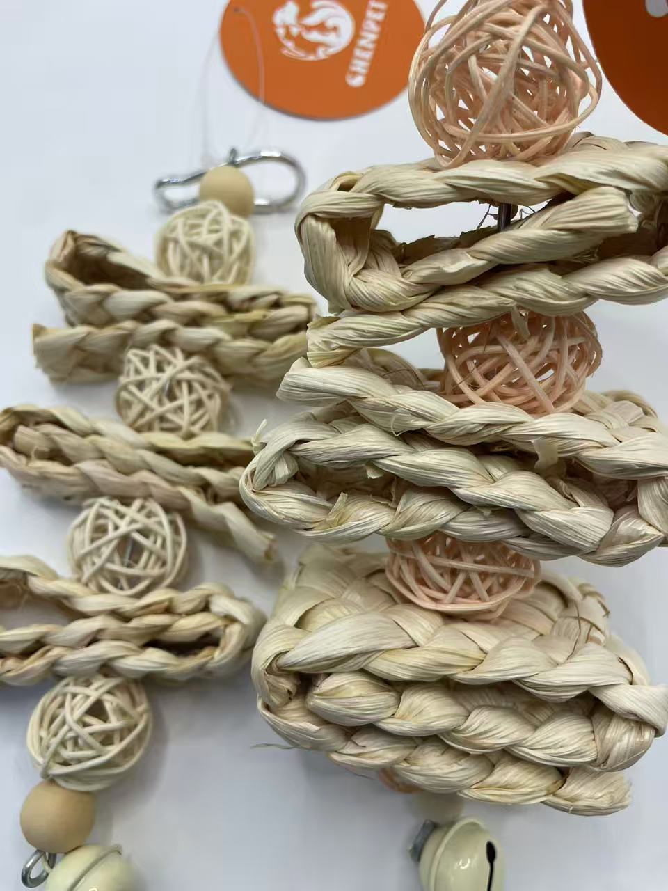 Chenpet Hot Selling Natural Small Pets Chewing Play Toys