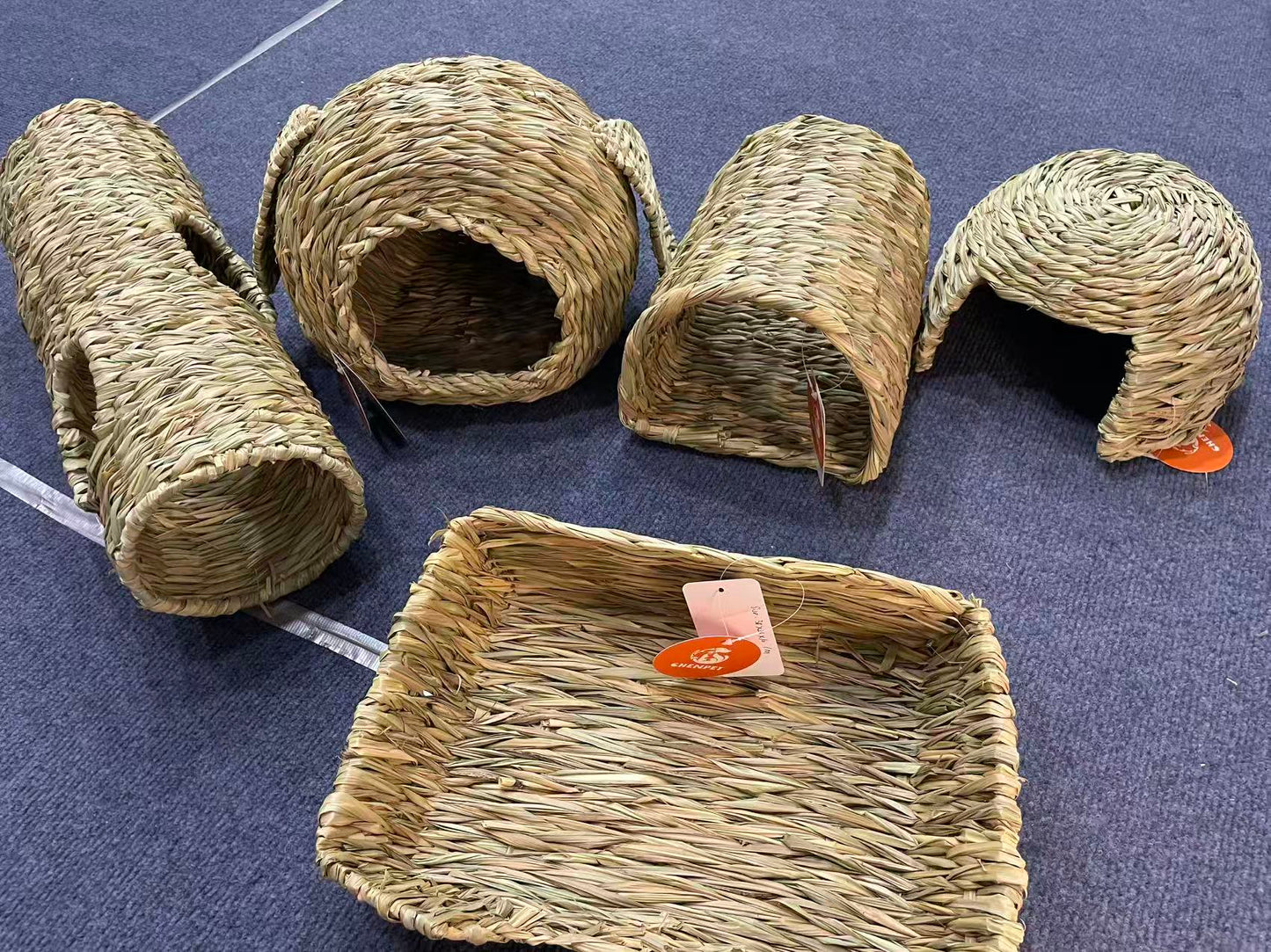 Chenpet Wholesale Customized Grass Natural Small Pets Hideout Grass Houses