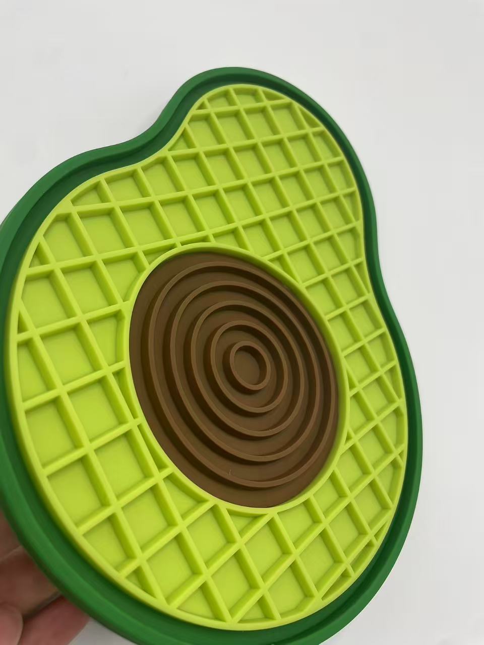 Chenpet Manufacturer Avocado Fruit Pet Licki Mat Dog Silicone Mat
