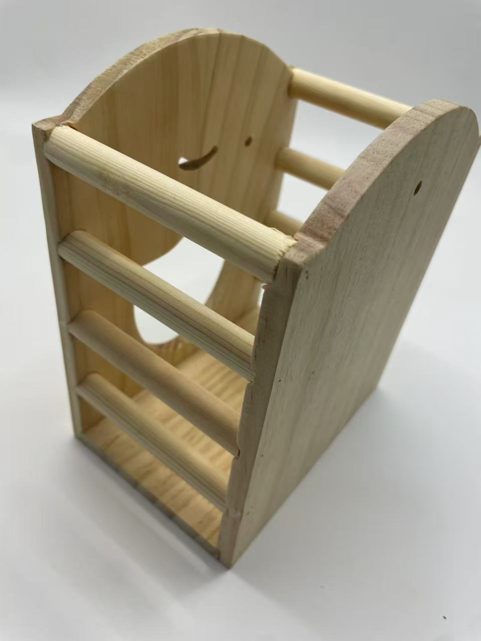 Chenpet Manufacturer Small Pets Customized Wood Grass Hay Rack