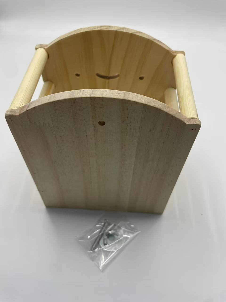 Chenpet Manufacturer Small Pets Customized Wood Grass Hay Rack