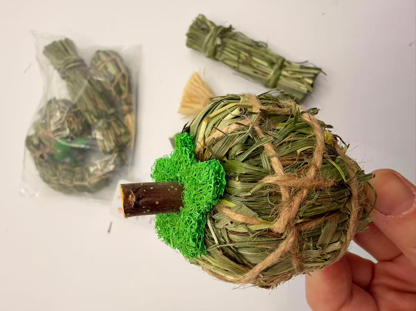 Chenpet Timothy Grass New Exclusive Design Small Pets Toys