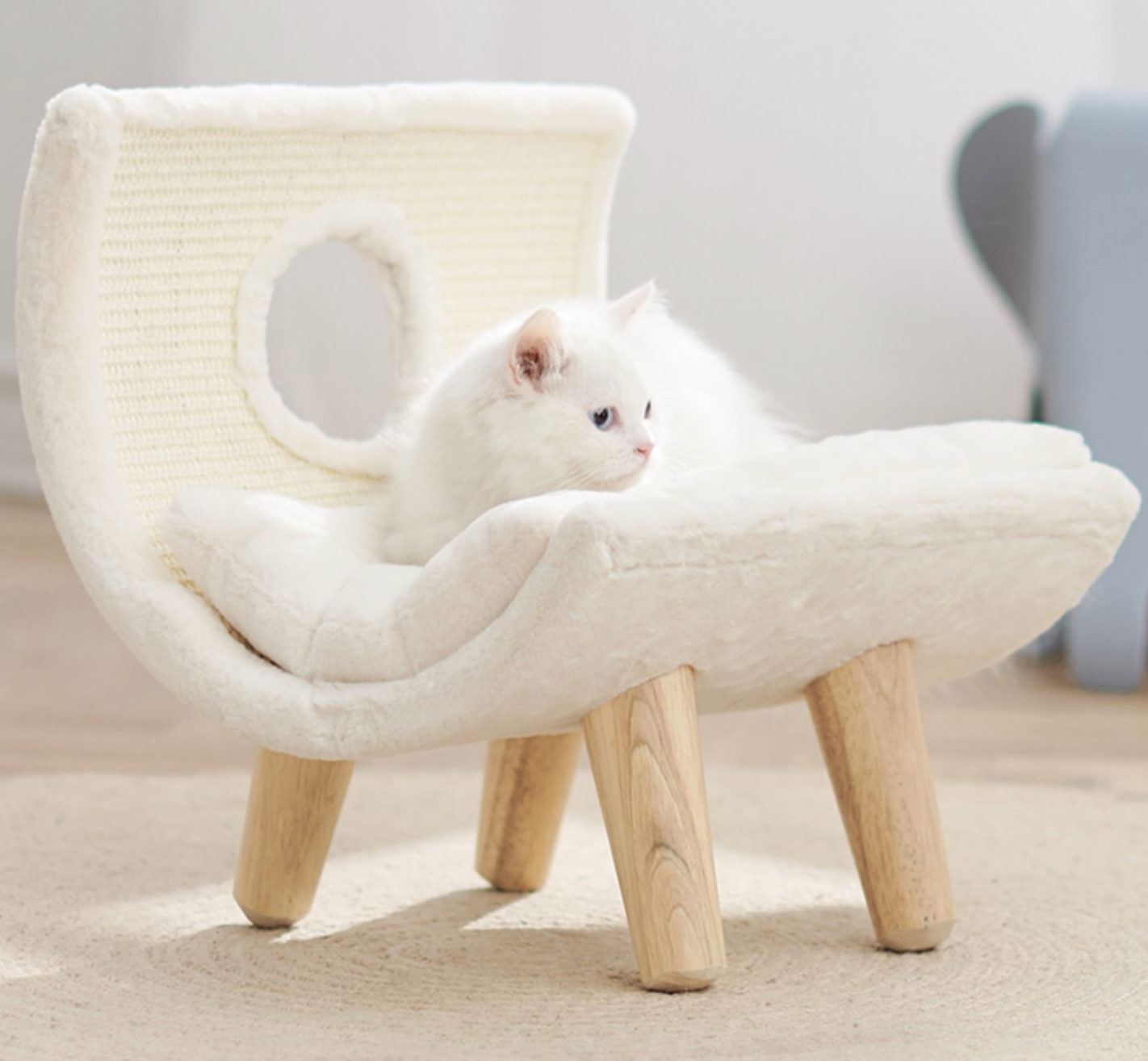 Chenpet Wholesaler High Quality Cat Trees Solid Wooden Cat Bed Cat Play