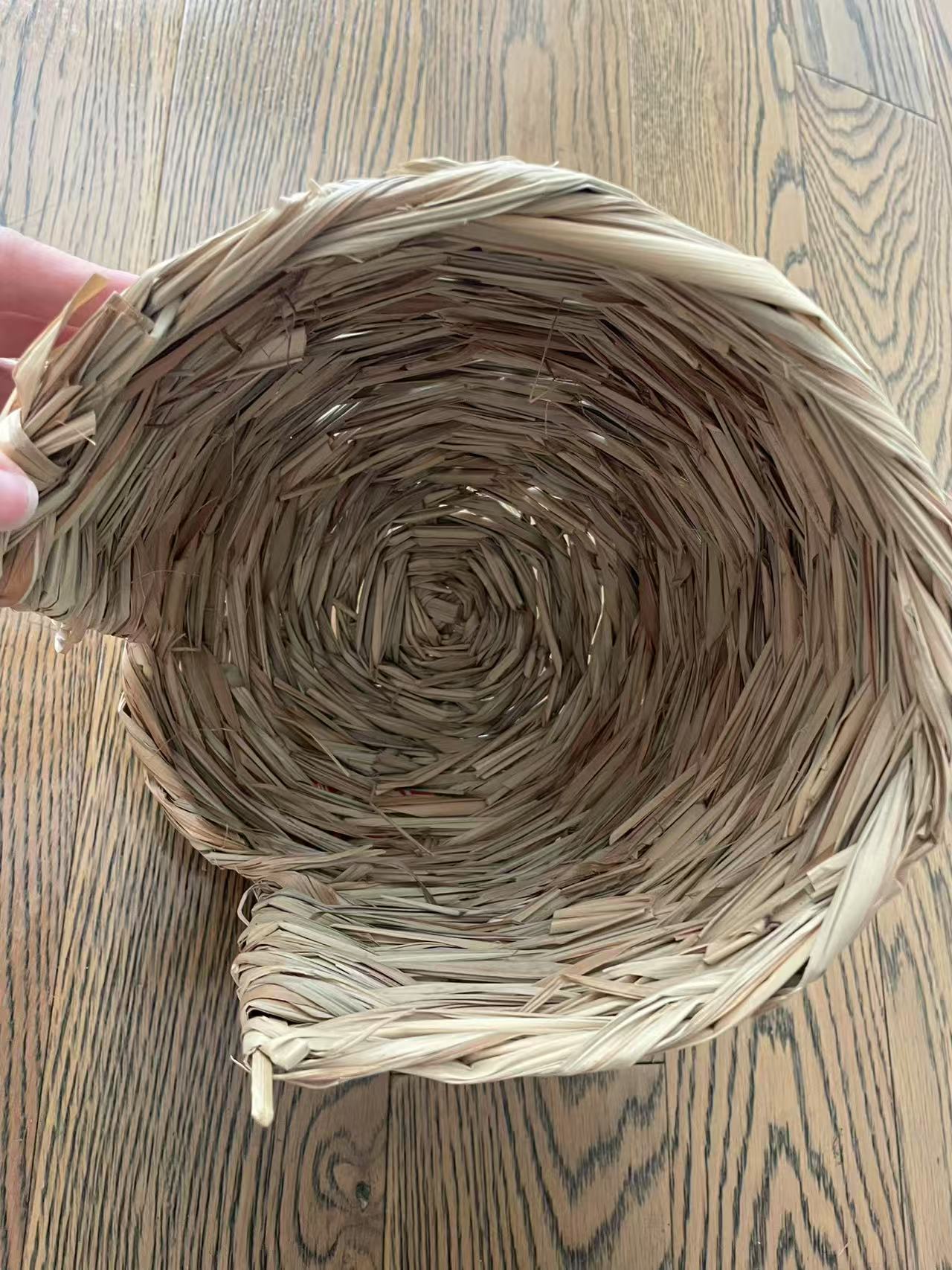 Chenpet Wholesale Small Pet Natural Grass Hide House