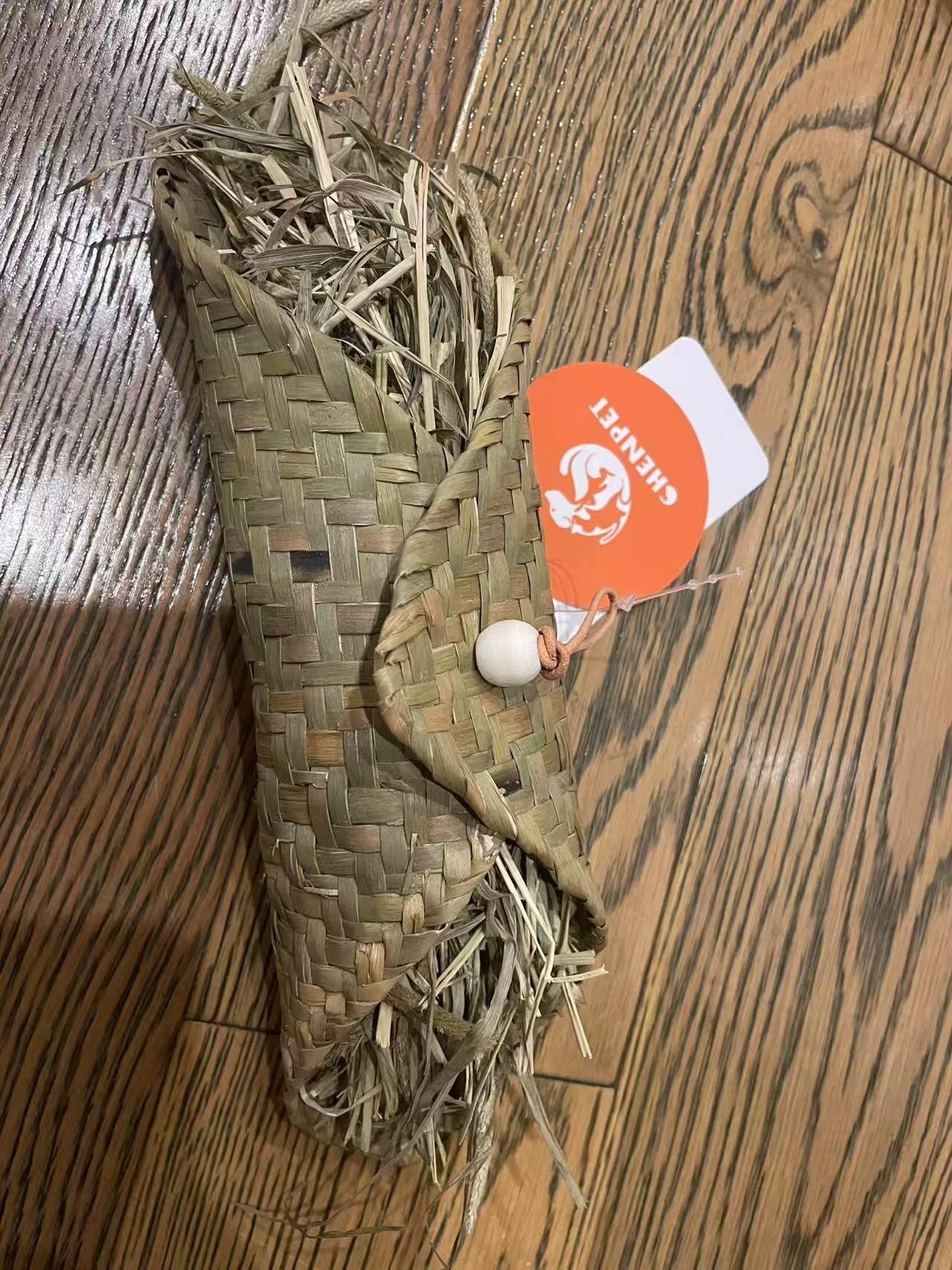 Chenpet Wholesale New Design Natural Timothy Grass Small Pet Gift Toys