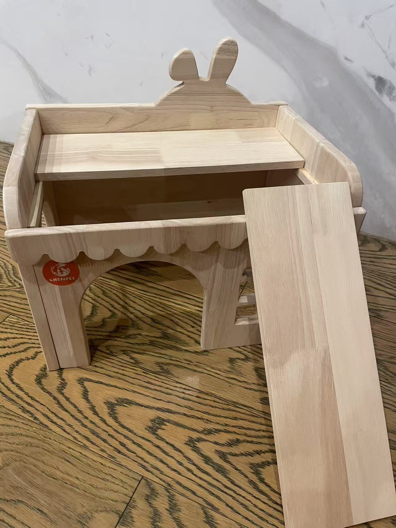 Chenpet Wholesale Durable Rabbit Small Pet Pine Wood House