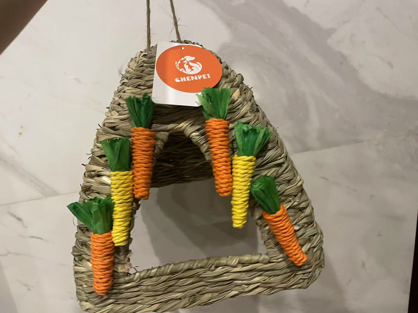 Chenpet New Design Carrot Style Natural Reed Grass Small Pet House