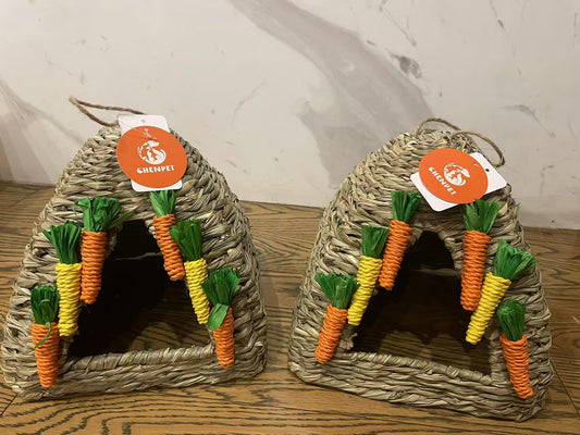 Chenpet New Design Carrot Style Natural Reed Grass Small Pet House