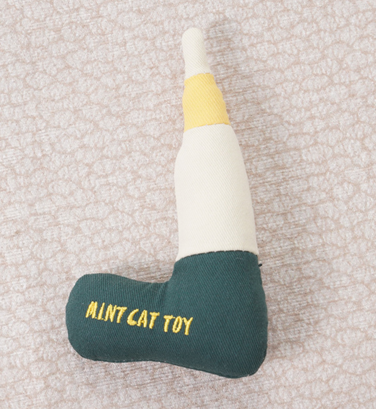 Chenpet New Design Tool Style Catnip Cat Play Toys