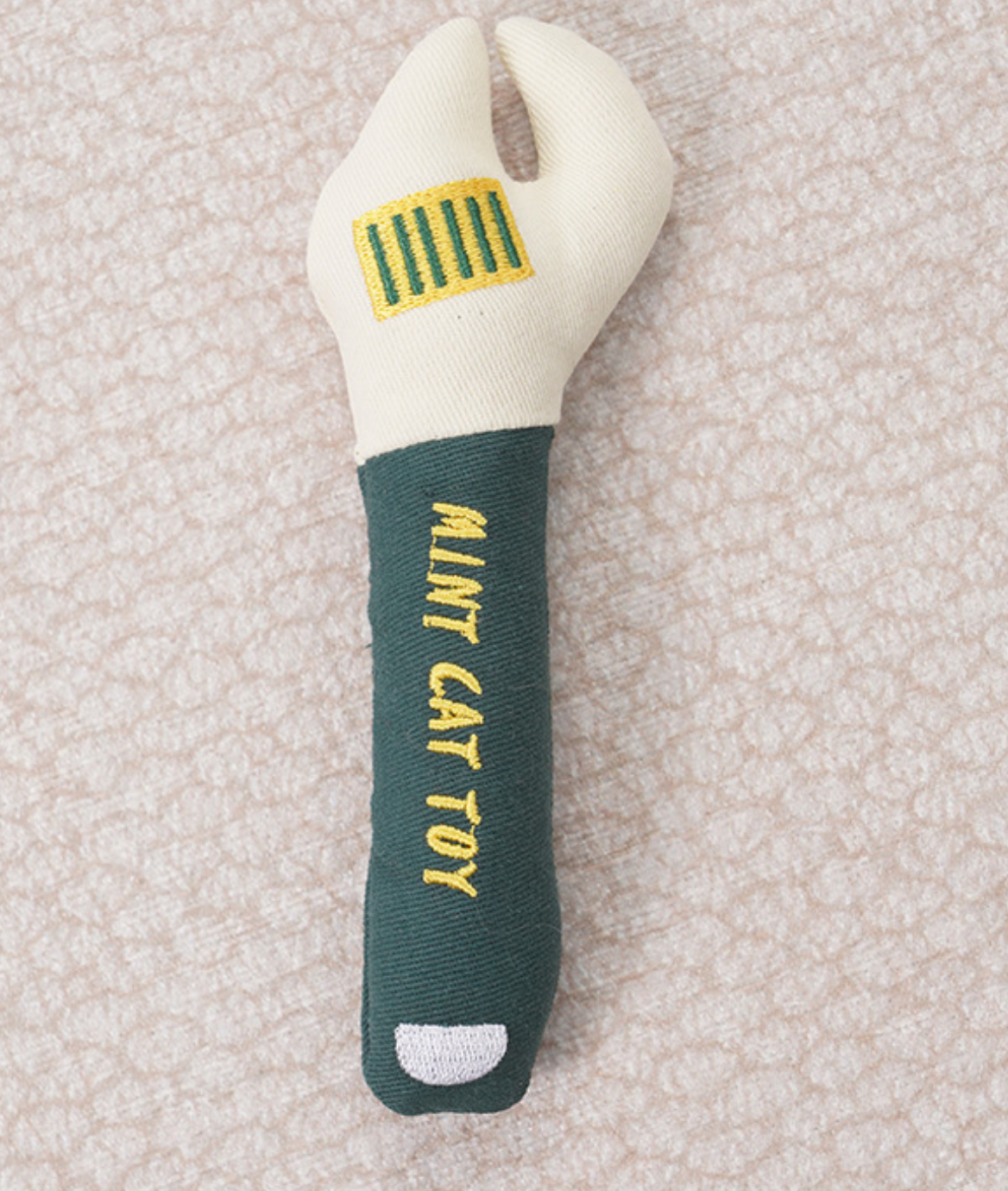 Chenpet New Design Tool Style Catnip Cat Play Toys