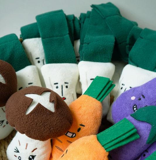 Chenpet Wholesale Vegetable Style Plush Dog Interactive Plush Toys