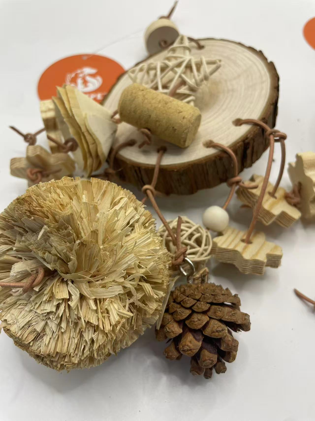 Chenpet New Design Natural Chewing Small Pets Toys