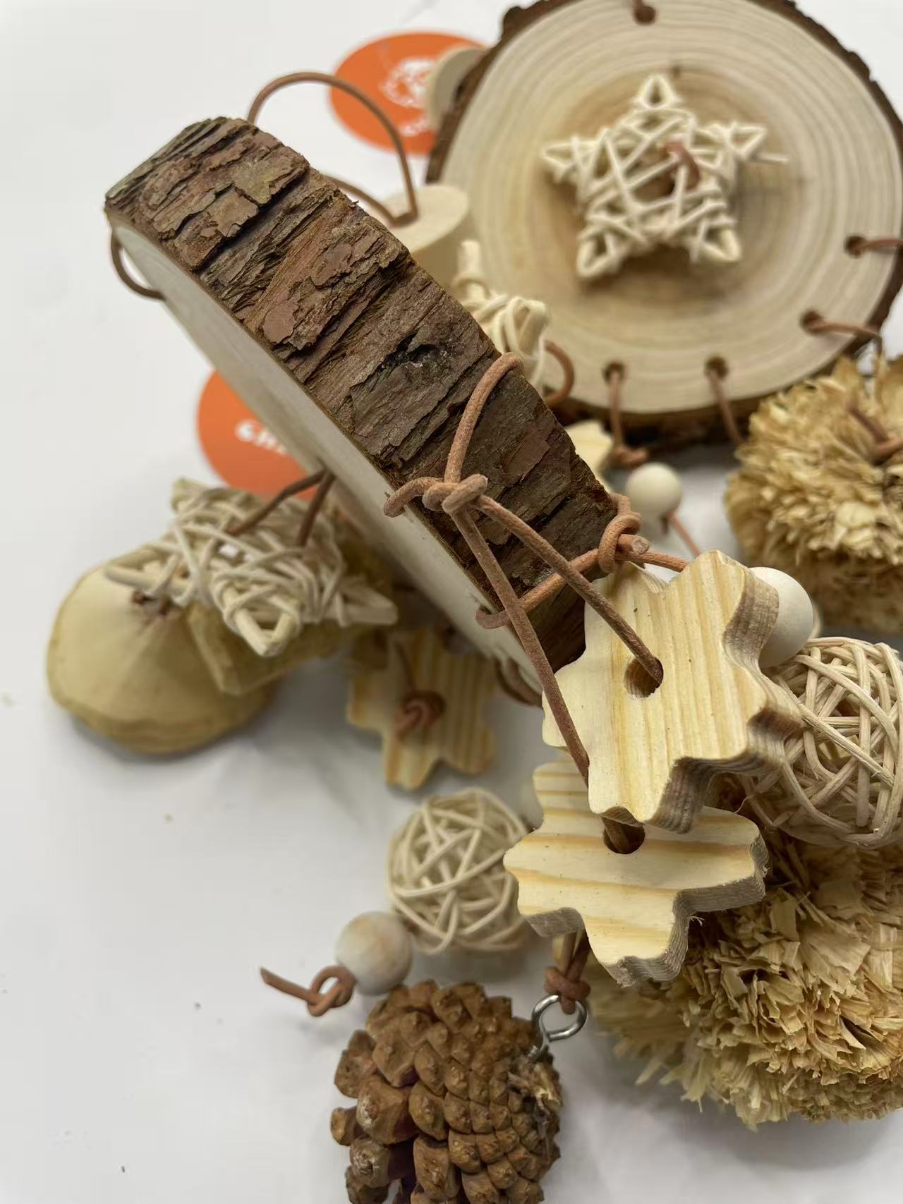 Chenpet New Design Natural Chewing Small Pets Toys