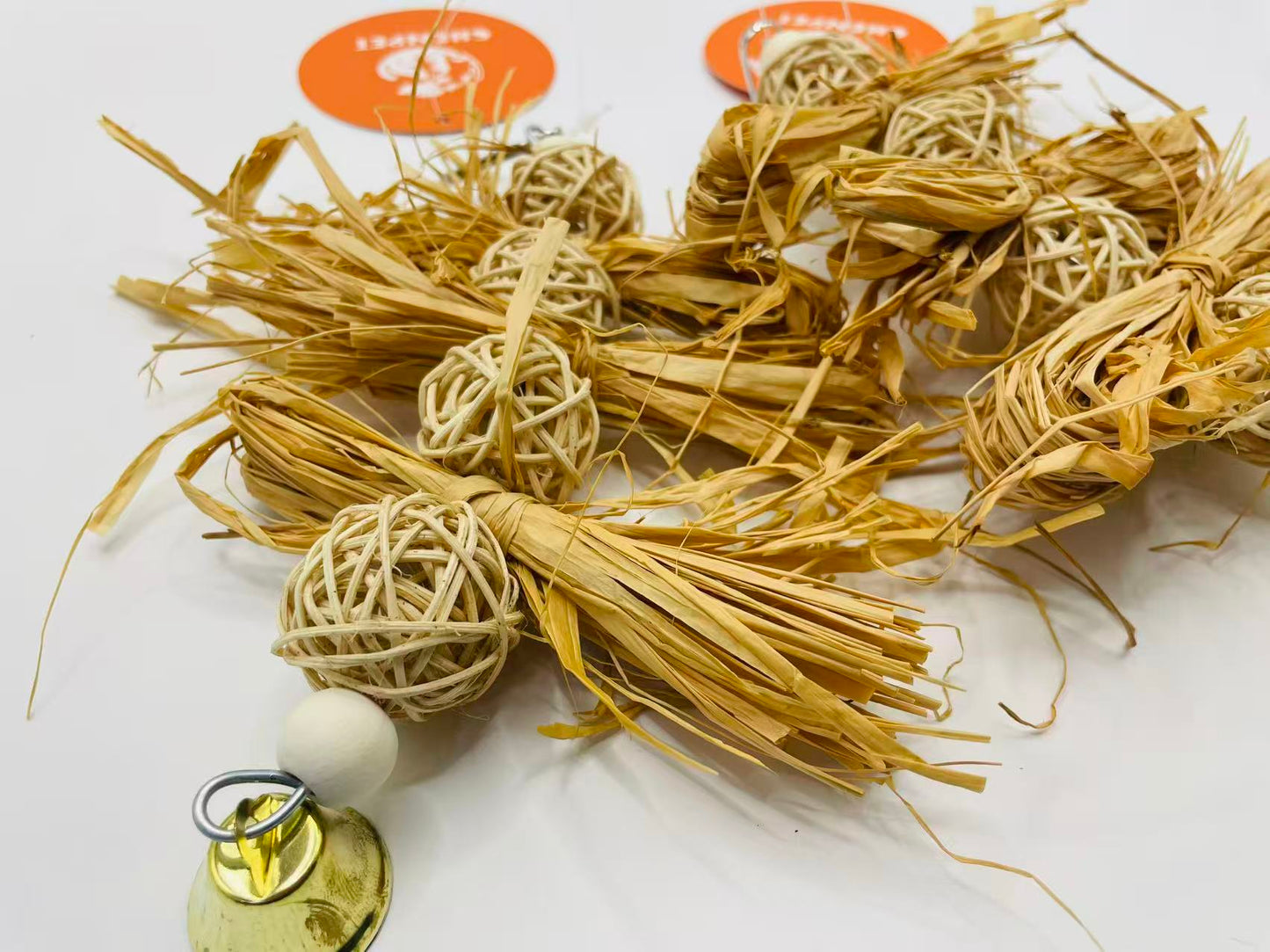 Chenpet Natural Corn Husk Small Pet Products Chewing Toys