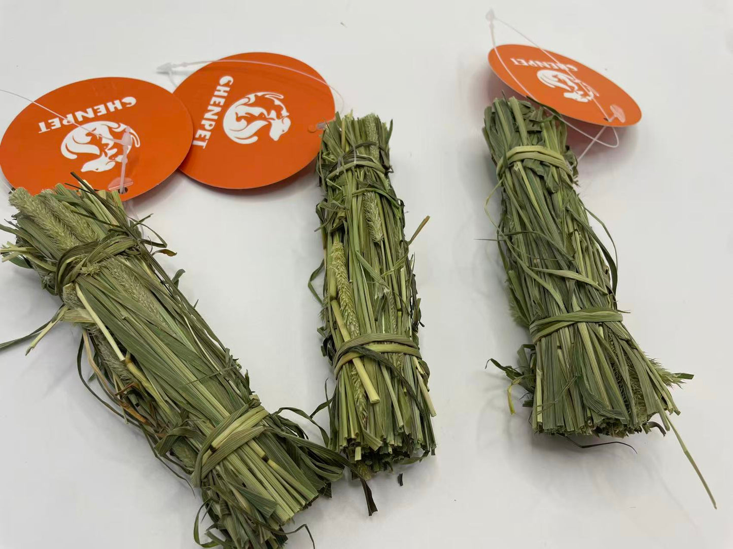 Chenpet Natural Ball Small Pets Chewing Grass Toys