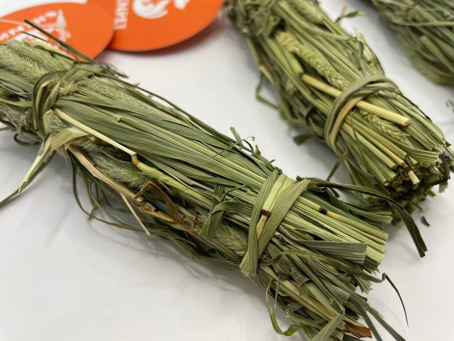 Chenpet Natural Ball Small Pets Chewing Grass Toys