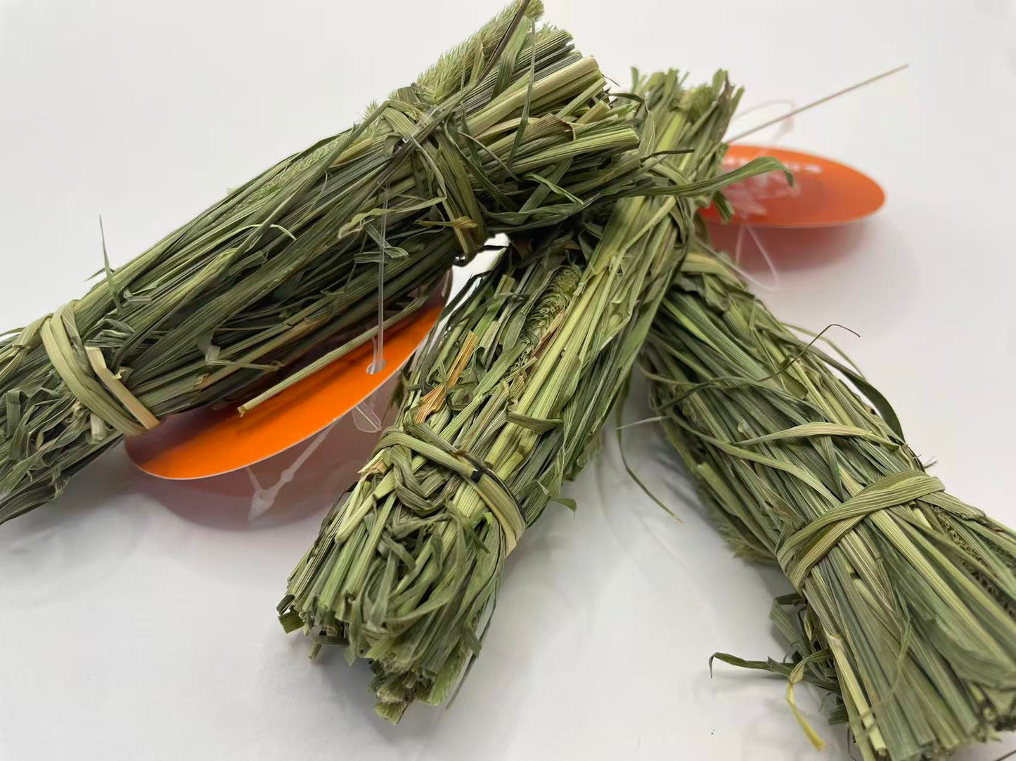 Chenpet Natural Ball Small Pets Chewing Grass Toys