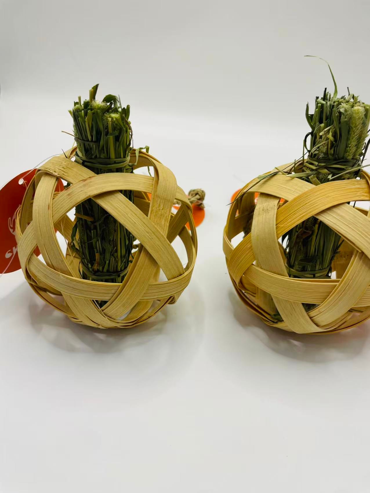 Chenpet Natural Ball Small Pets Chewing Grass Toys