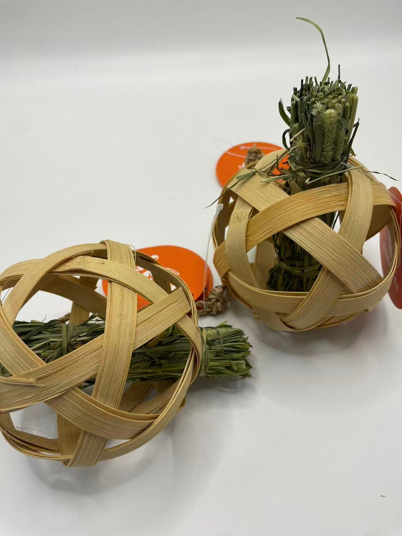 Chenpet Natural Ball Small Pets Chewing Grass Toys