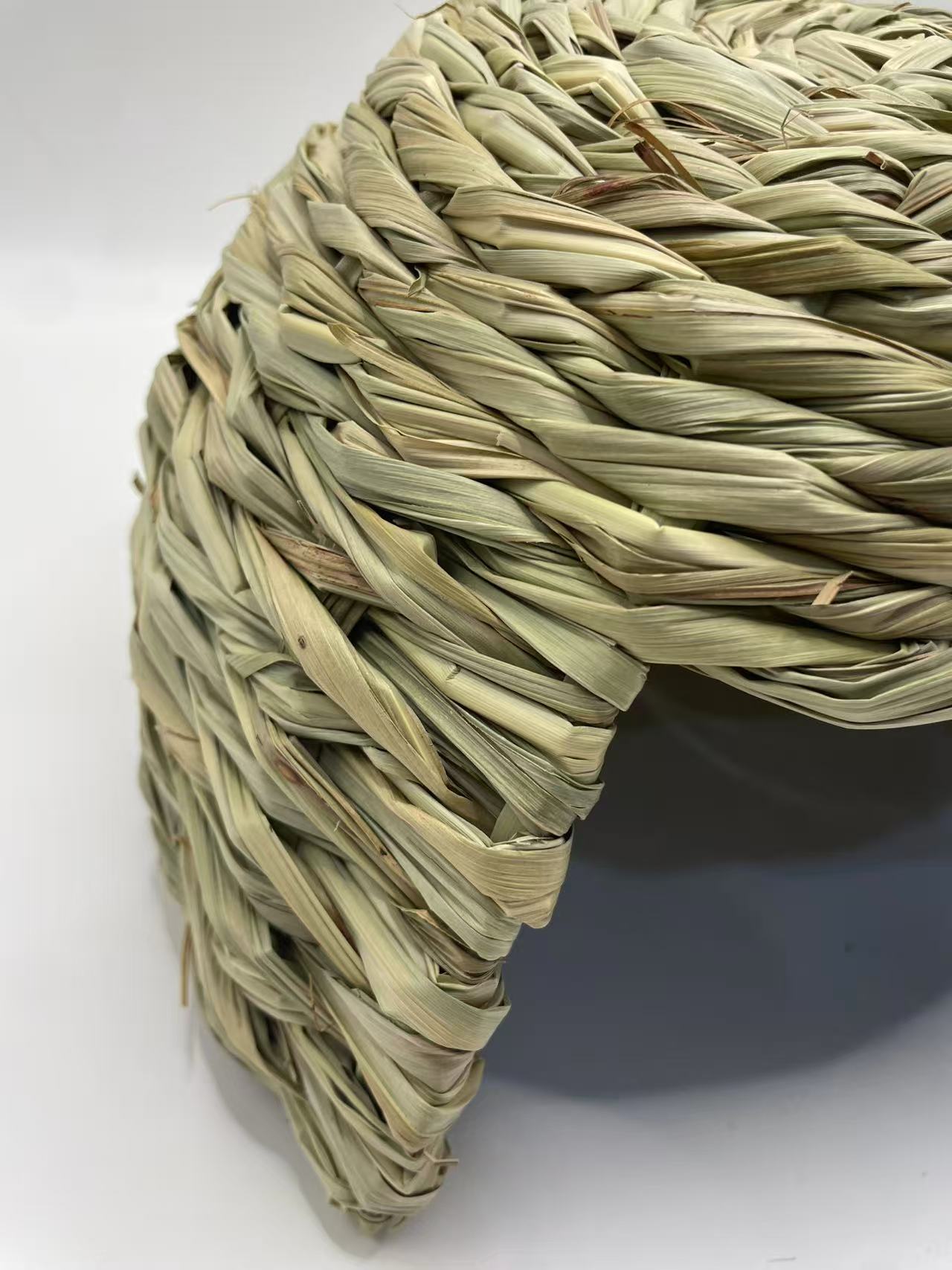 Chenpet Reed Grass Natural Small Pets Guineapig Hideout Safe House