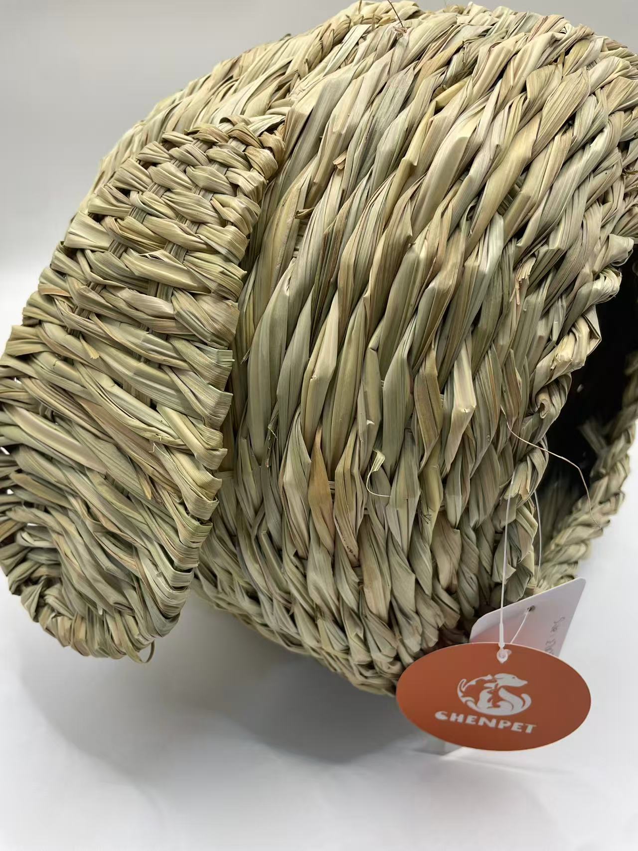 Chenpet Pig Design Reed Grass Small Pets Hideout House