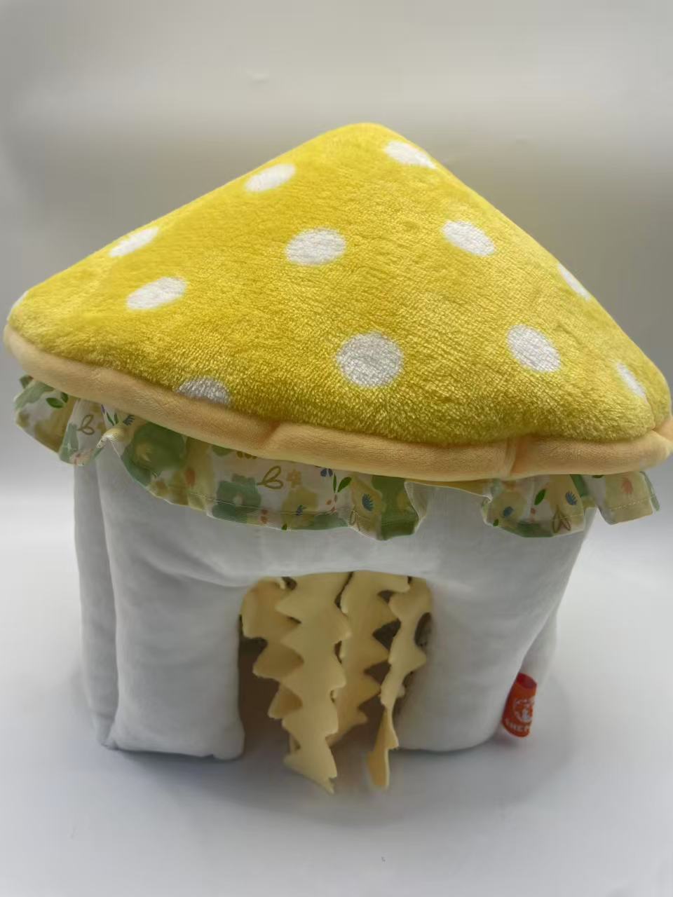 Chenpet Mushroom Cake Design Winter Small Pets House