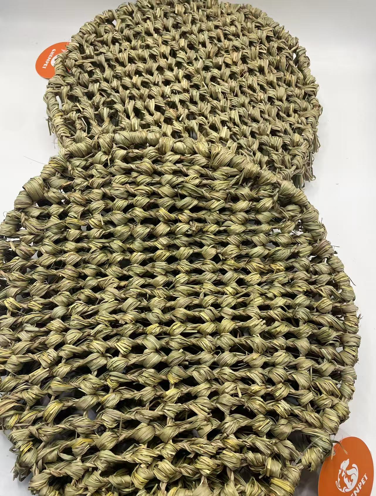 Chenpet Wholesale Small Pets Natural Grass Mats
