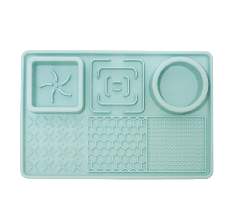Chenpet New Design Pet Silicone Licking Pad Pet Eat Slow Mat