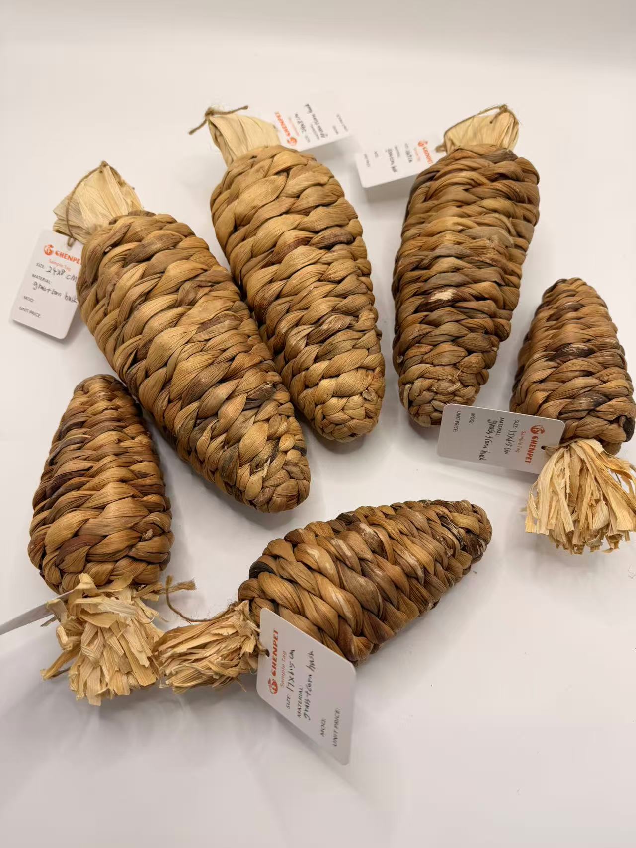 Chenpet Wholesale Grass Carrot Design Small Pets Toys