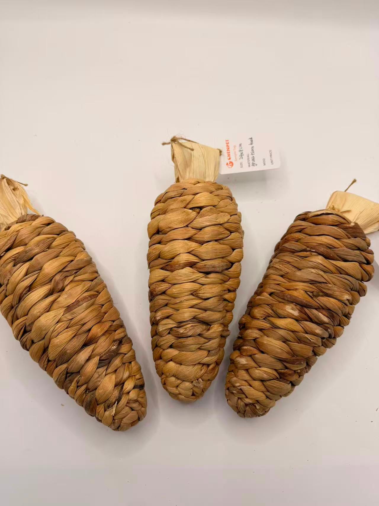 Chenpet Wholesale Grass Carrot Design Small Pets Toys