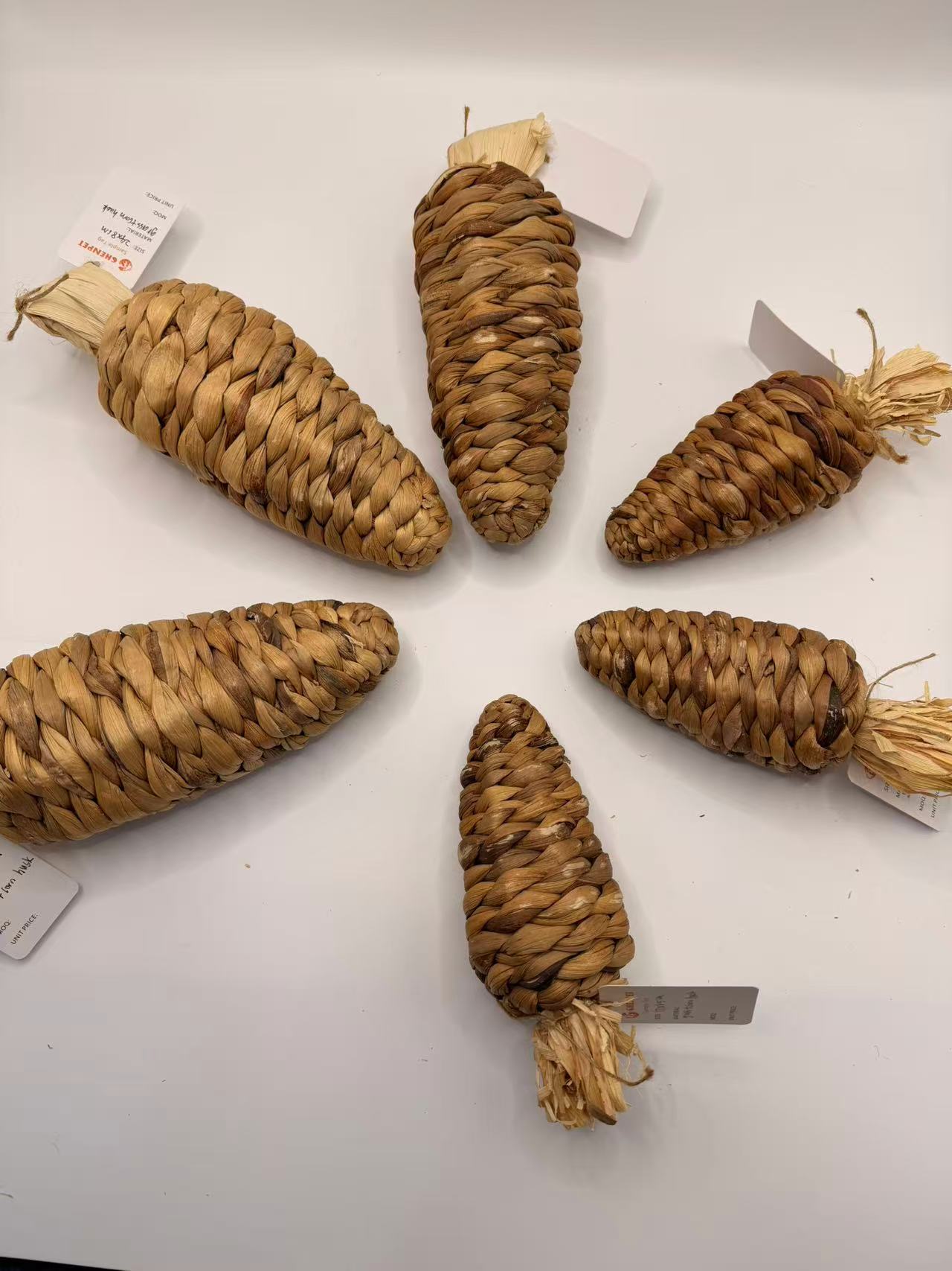 Chenpet Wholesale Grass Carrot Design Small Pets Toys