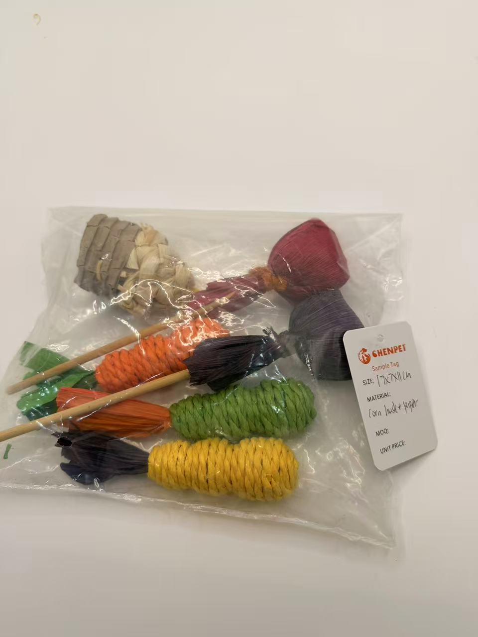 Chenpet Wholesale Corn Husk Small Pets Chew Toys