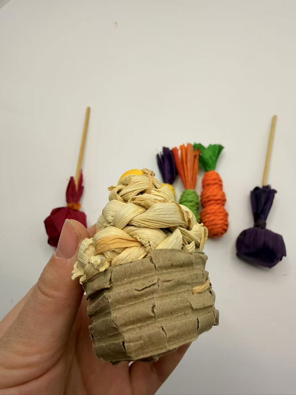 Chenpet Wholesale Corn Husk Small Pets Chew Toys