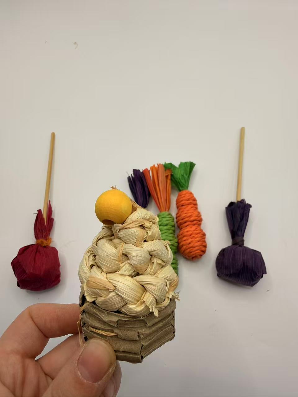 Chenpet Wholesale Corn Husk Small Pets Chew Toys