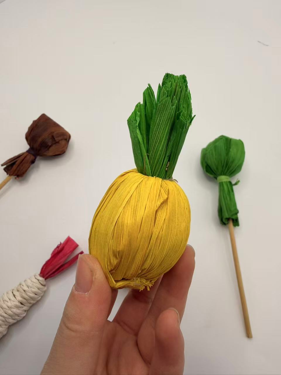 Chenpet Factory New Design Vegetable Series Small Pets Toys