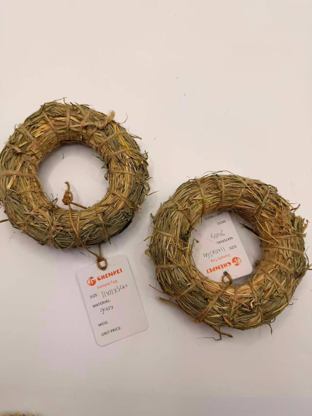 Chenpet Hot Selling Grass Small Pets Chew Toys