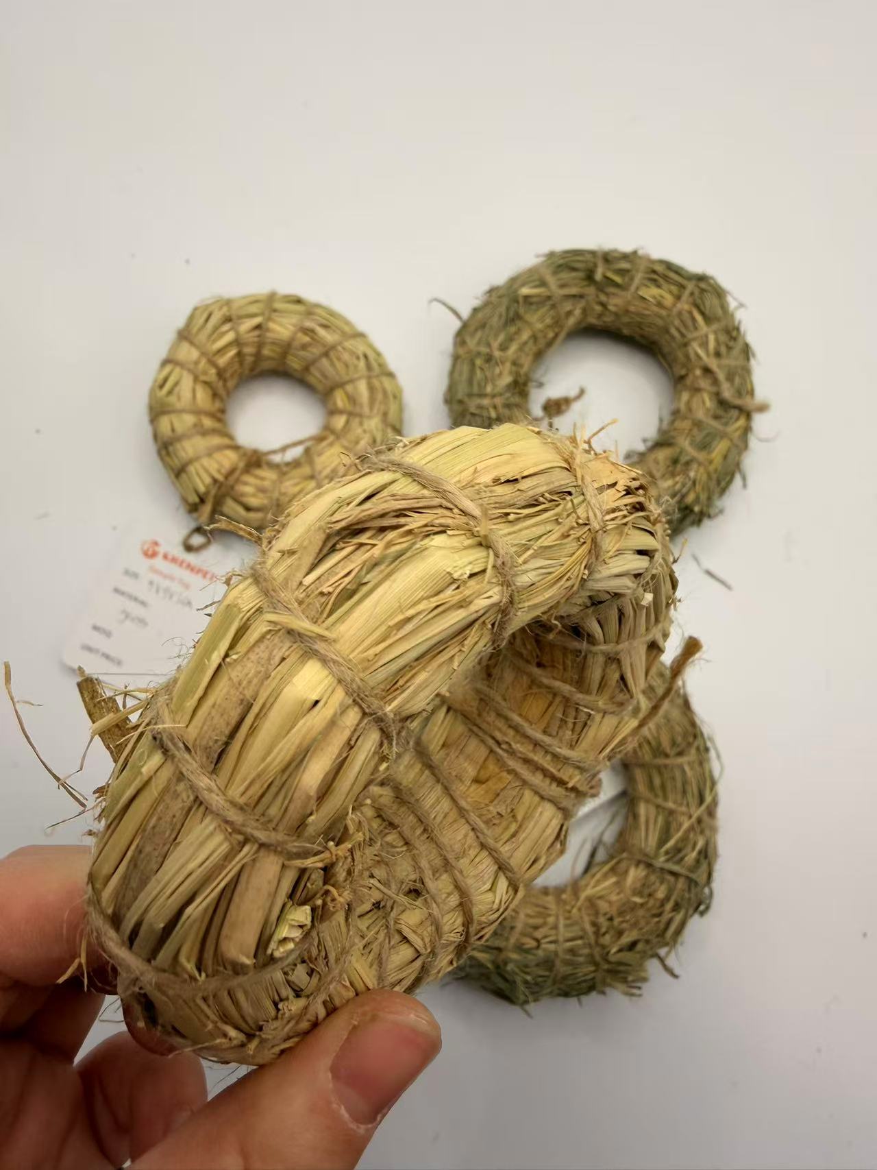 Chenpet Hot Selling Grass Small Pets Chew Toys