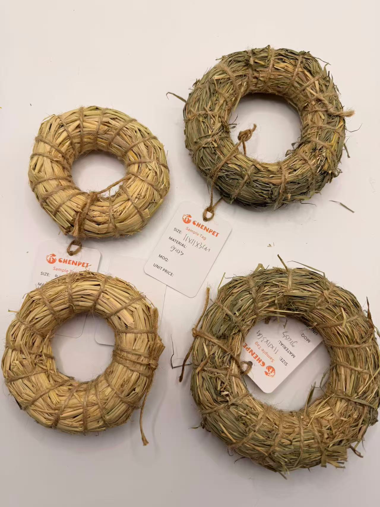 Chenpet Hot Selling Grass Small Pets Chew Toys