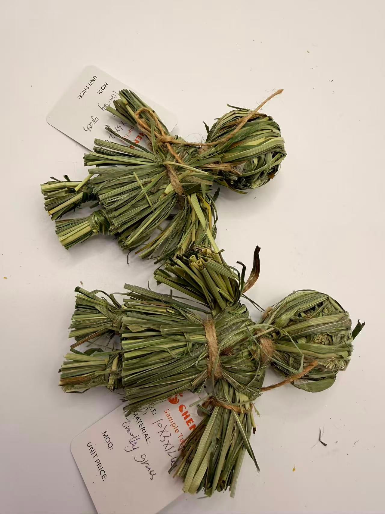 Chenpet Manufacturer New Design Timothy Grass Hand Made Small Pets Toys