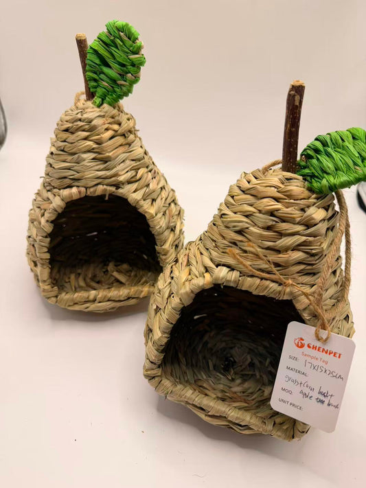Chenpet Wholesale  Hand Made Pear Design Small Pets Grass House