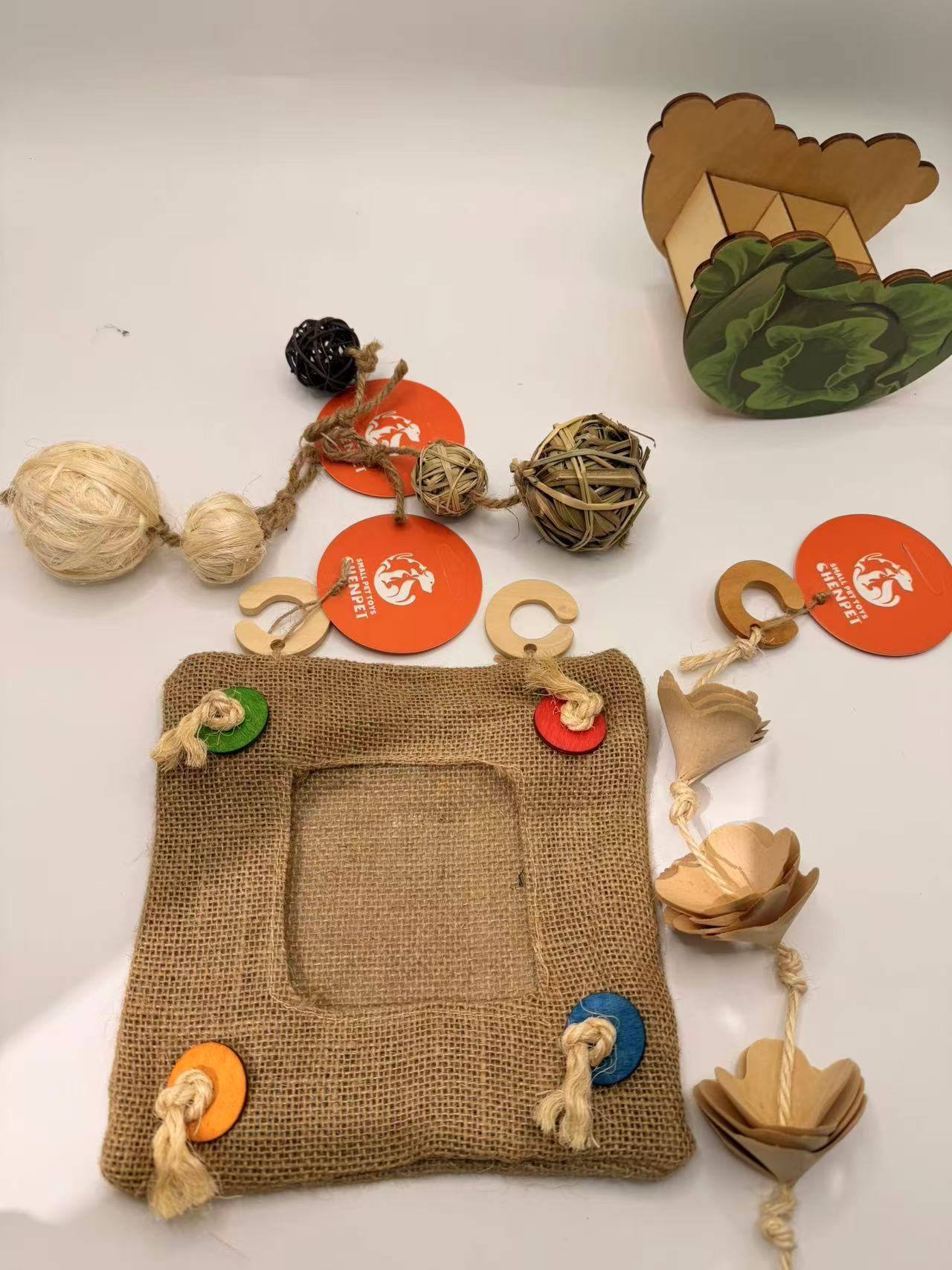 Chenpet custom Hot Selling  Small Pets Natural Toys