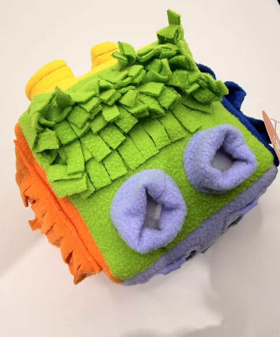 Chenpet New Exclusive Square Pet Soft Snuffle Toys Pet Feeding Toys