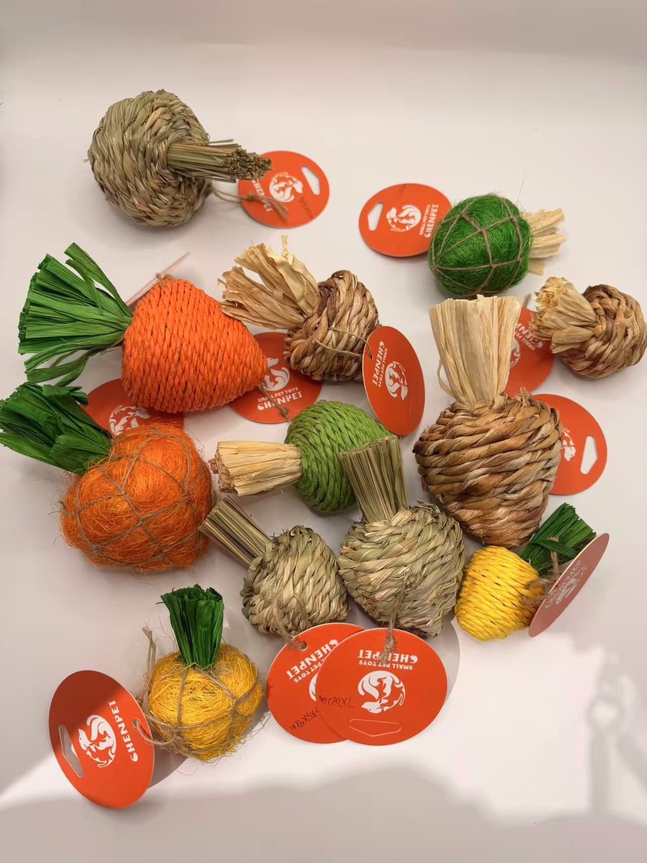 Chenpet New Exclusive Wholesale Natural Small Pets Toys