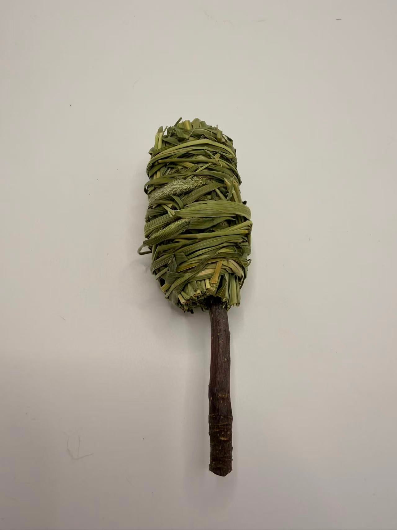 Chenpet Handmade Natural Timothy Lollipop